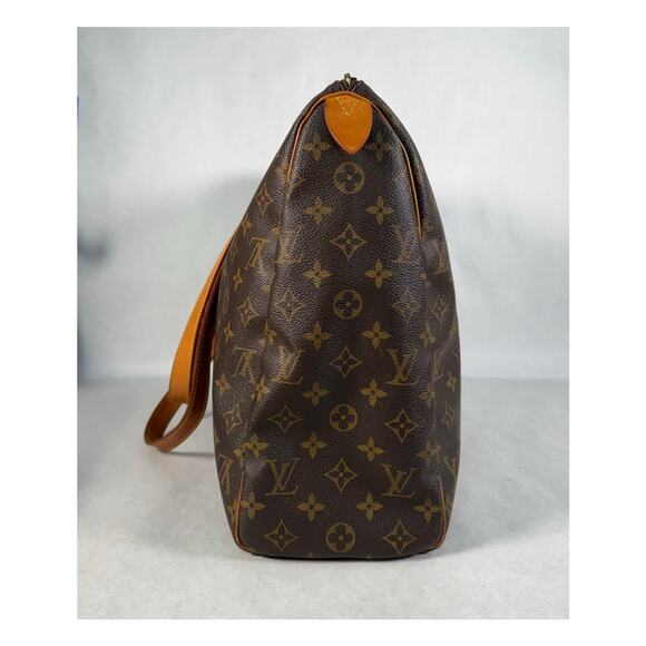 Louis Vuitton Sac Souple 45 Monogram Duffel Bag w/ COA – Authentic – MSRP $2200 - Picture 4 of 16